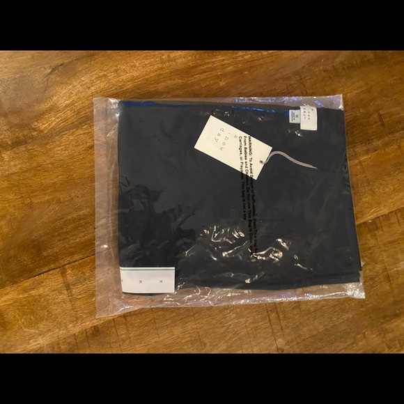 NEW womens black vest - Picture 4 of 4